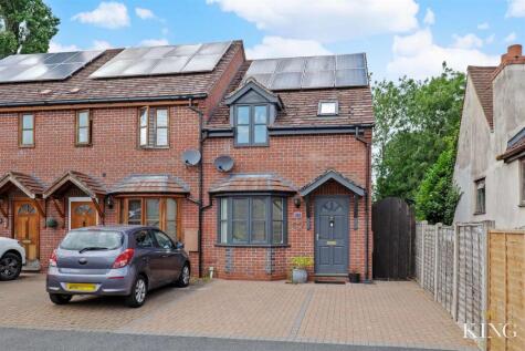 High Street, Studley