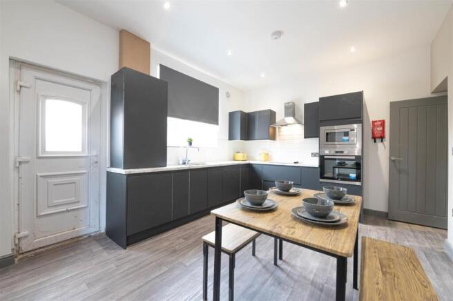 50 derrington communal pic.jpg