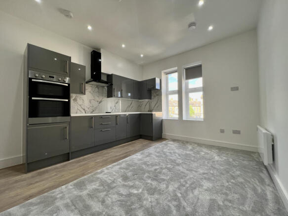 Flat 3 to let