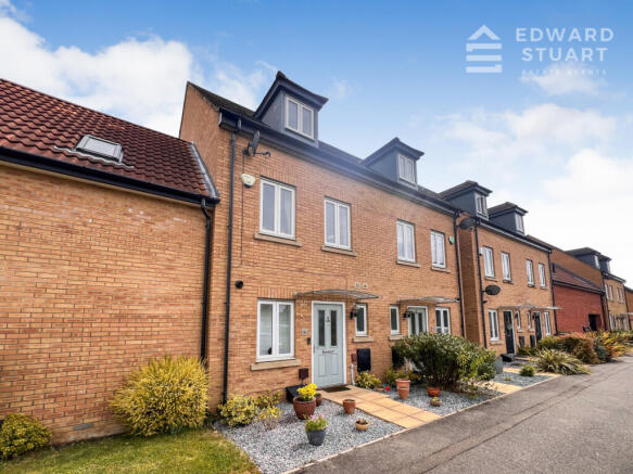 3 Bedroom Townhouse For Sale