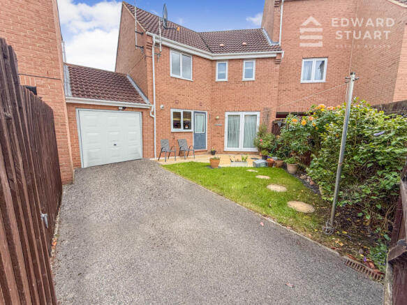 3 Bedroom Terraced for Sale