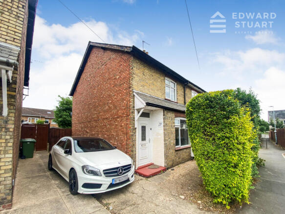 Manor Avenue, PE2 8B, Fletton