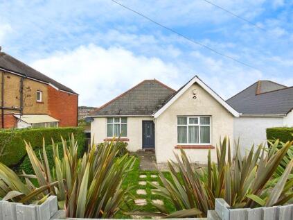 Charming Bungalow With Stunning Views. Caerleon Road, Newport