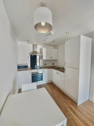 thetwer837392Kitchen.jpg