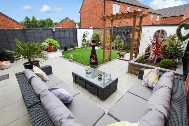 Rear Garden (4).jpg