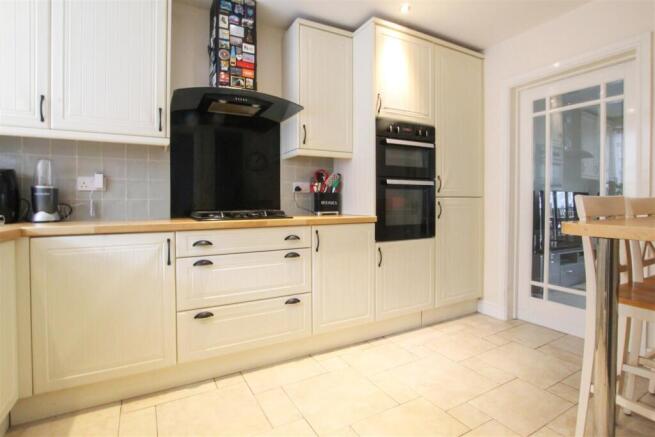 Kitchen-1-5.jpg
