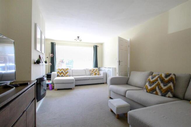 living-room-3.jpg