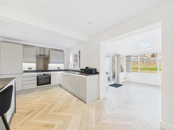 Superbly Appointed Breakfast Kitchen