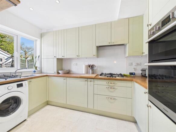 Fitted Kitchen