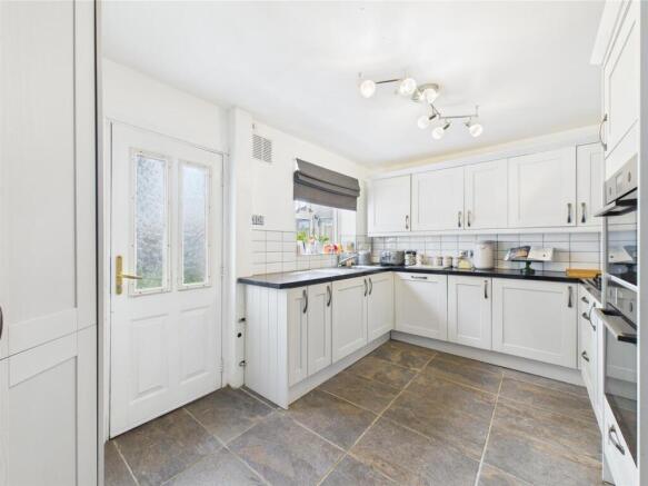 Fitted Kitchen