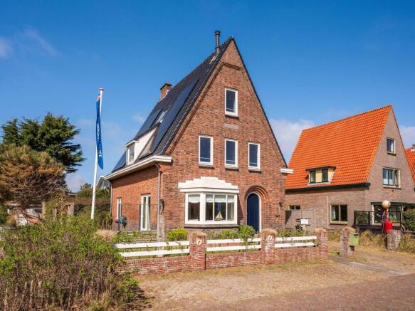 Kerkstraat 11 1865 AM BERGEN AAN ZEE image 2