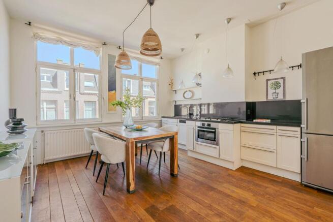 Valeriusstraat 169 3 1075 EV AMSTERDAM image 3