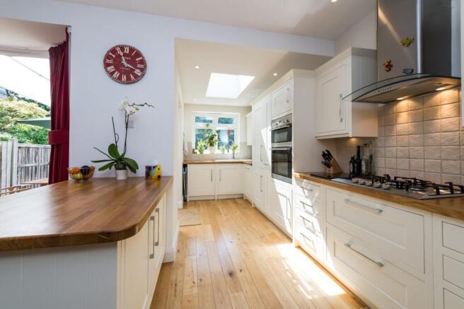 73 Marina Avenue Kit