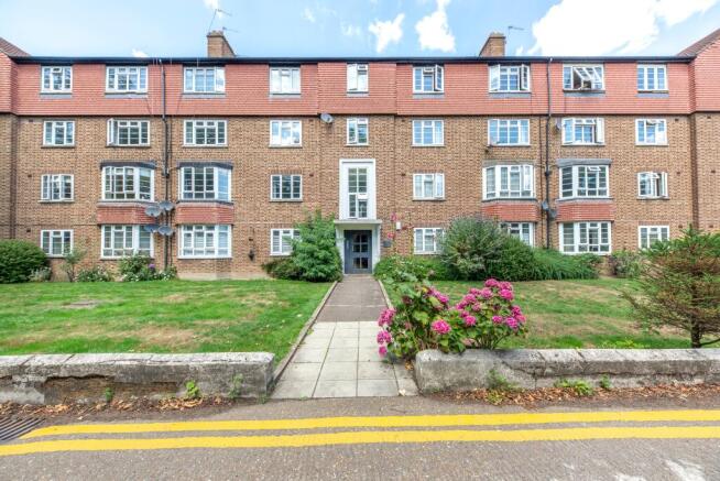 35 Bushy Court -  Ex