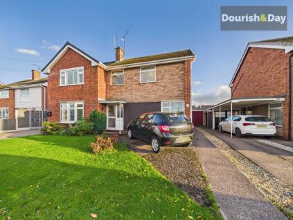 Leacroft Road, Penkridge, ST19