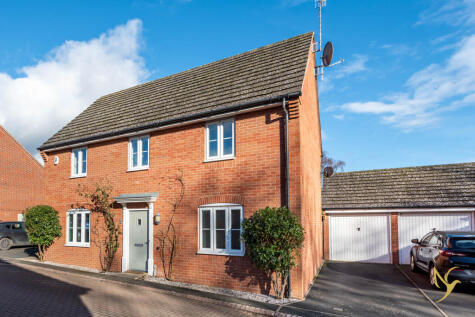 #WelcomeHome to: 4 Fountain Court, Great Witley, WR6