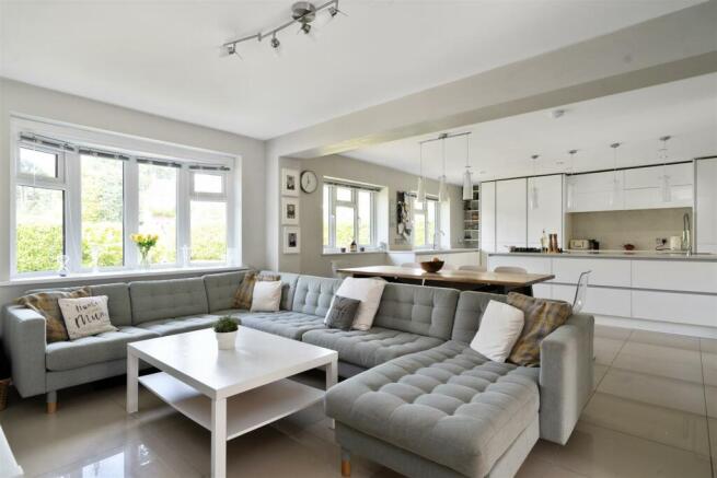 6 Holland Avenue, Knowle, Solihull, B93 9DW_33.jpg