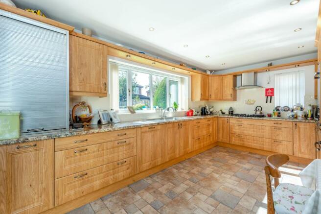 Kitchen / breakfast room