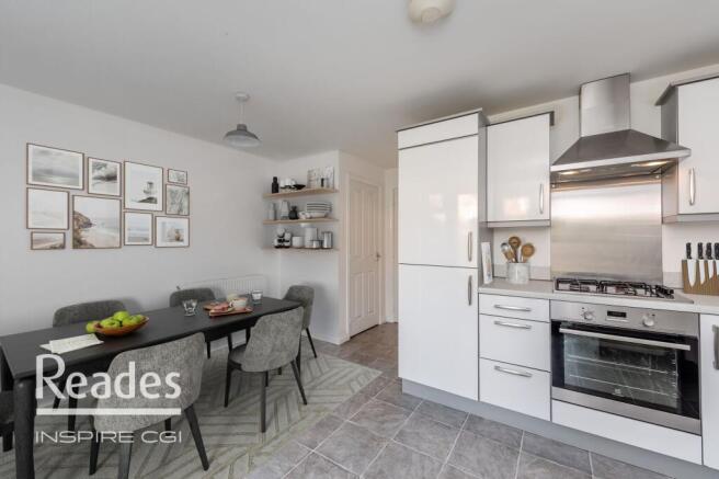 Kitchen/ Dining room