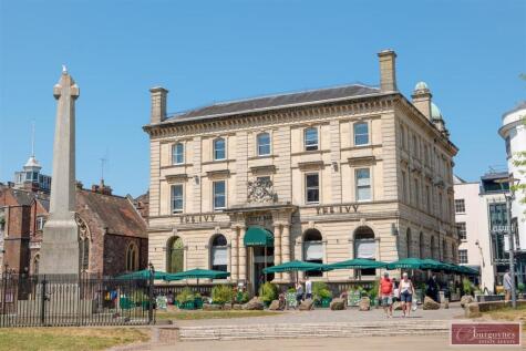 City Bank, Cathedral Yard, Exeter