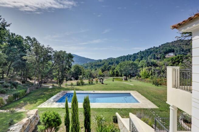 Villa for sale in th