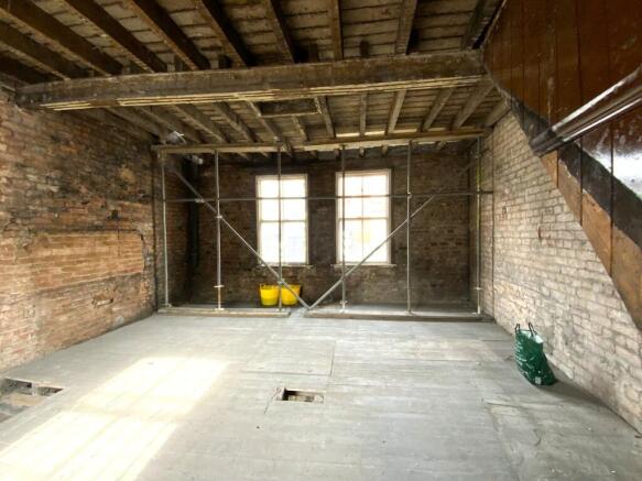 01 floor  IMG_0856.jpg