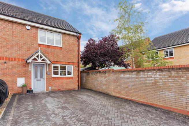 Insall Close, Leighton Buzzard