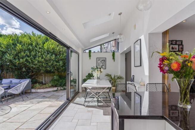 Kitchen / Dining
