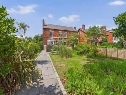 St. Annes Road East, Lytham St. Annes, FY8