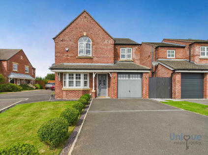 Buckley Grove, Lytham St. Annes, Lancashire, FY8