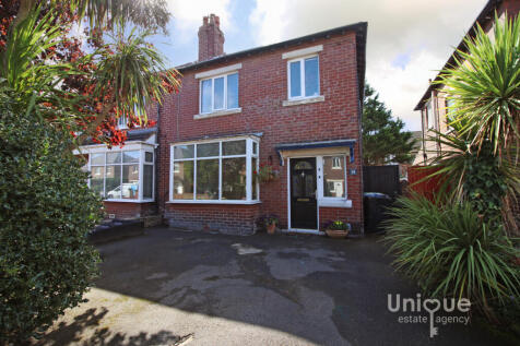 Holmefield Road, Lytham St. Annes, FY8