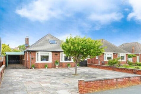 Lowton Road,  Lytham St. Annes, FY8
