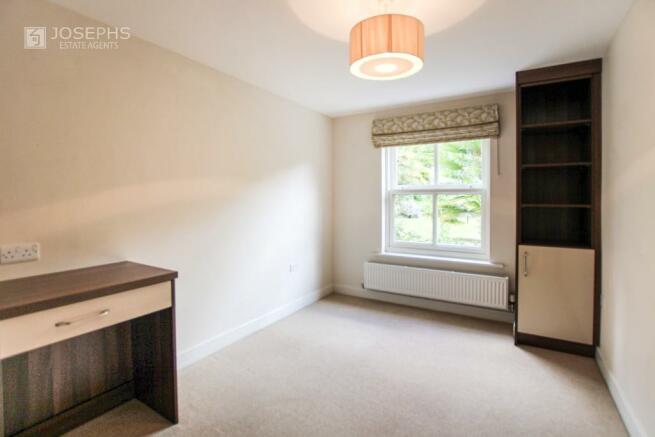 3 bedroom flat share to rent Heaton