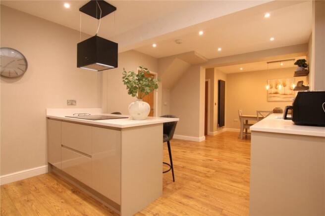 Kitchen/Dining