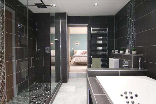 Ensuite/Bedroom 1