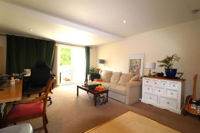 Sitting Room.JPG