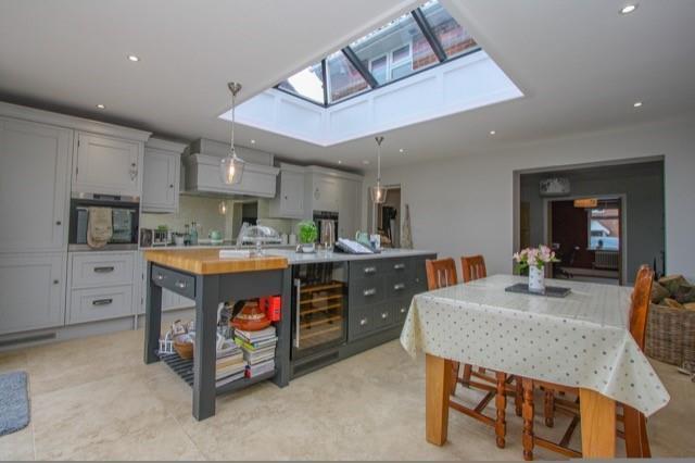 Kitchen 1.jpg