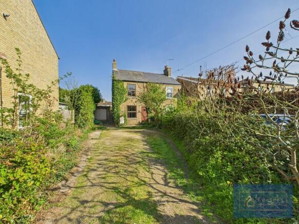 Front of cottage/...