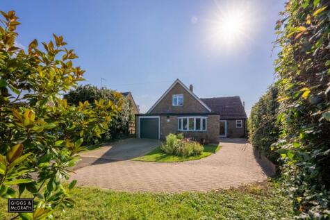 Queens Road, Somersham, Huntingdon, PE28 3HR