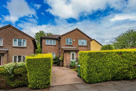 Thornhill - 5 bedroom detached house for sale
