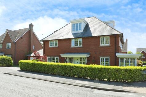 Wychwood Park, Crewe, CW2