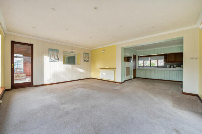 1373466-3-690c80e...