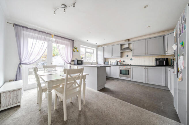 1385787-2-6928214...