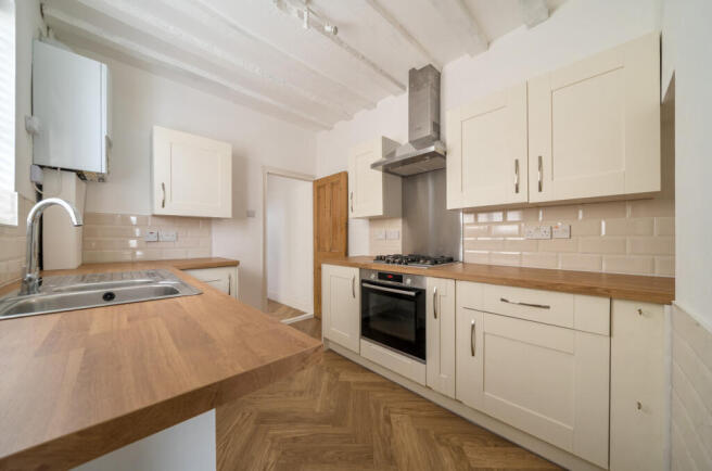 1328835-6-6880bf1...