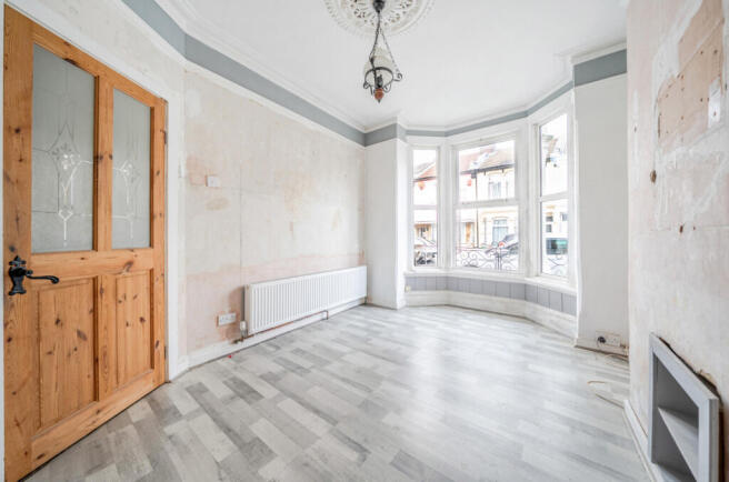 1383689-6-691de8a...