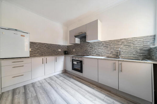 1374088-24-6900da...