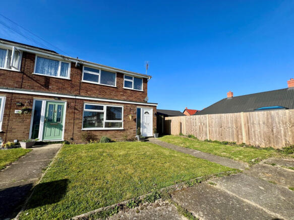 3 Bedroom End Terrace for Sale