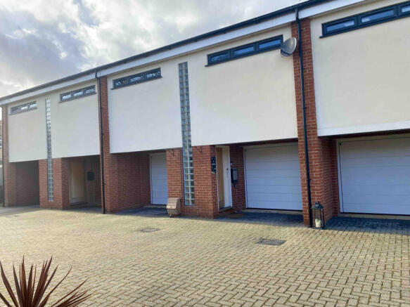 2 Bedroom Terraced for Sale
