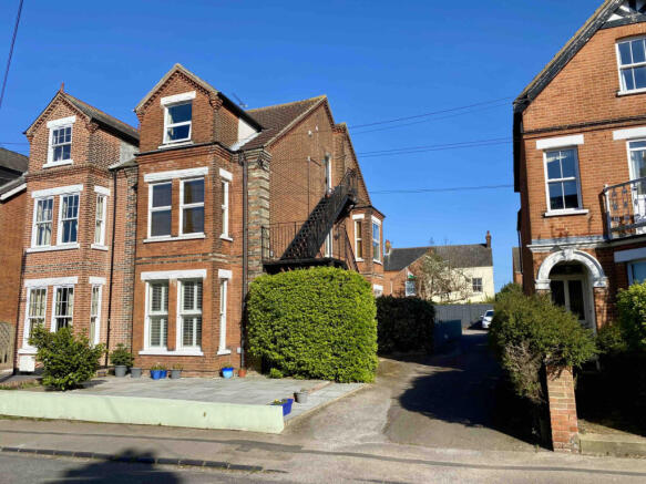 1 Bedroom Apartment For Sale