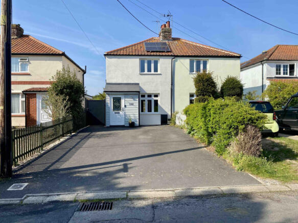 3 Bedroom Semi Detached Cottage For Sale